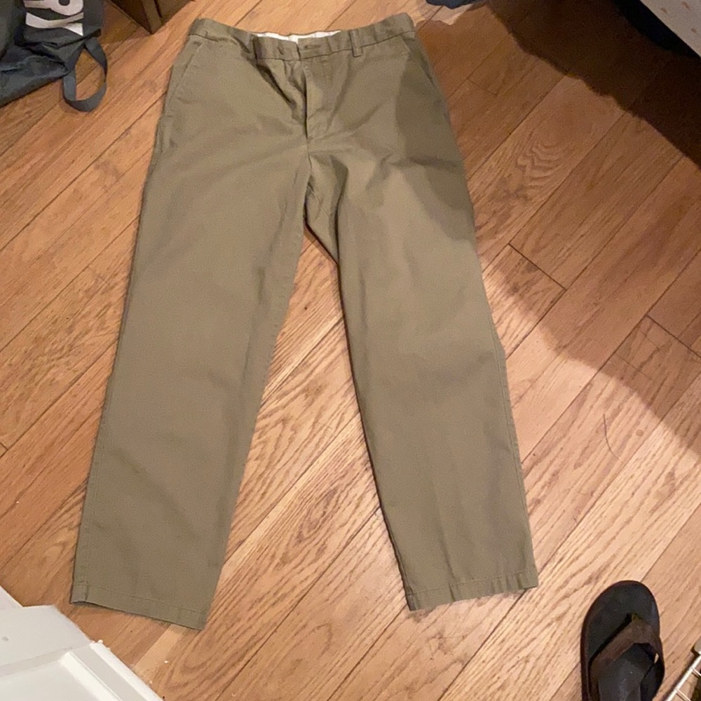 Dockers khakis